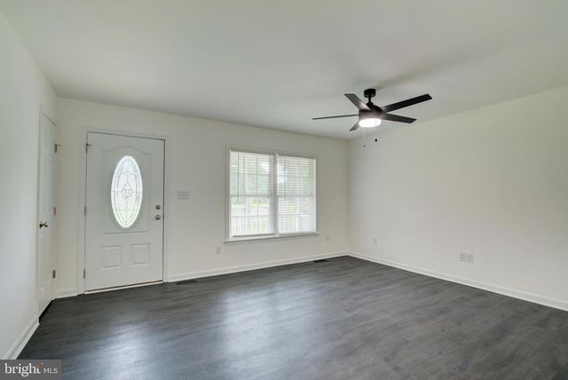 1029 MATTOX AVE, Colonial Beach, VA 22443