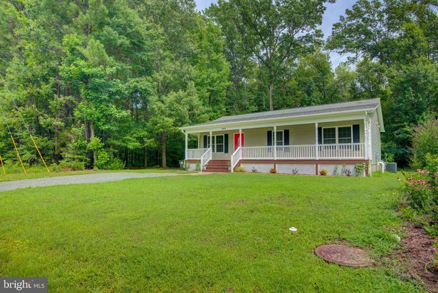 1029 MATTOX AVE, Colonial Beach, VA 22443