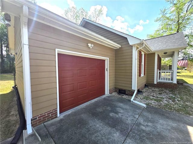 257 Berwick Drive, Raeford, NC 28376