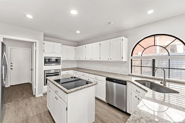 738 Arch Stone, San Antonio, TX 78258