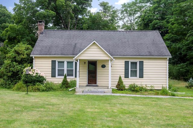 18 Highland Street, Millerton, NY 12546