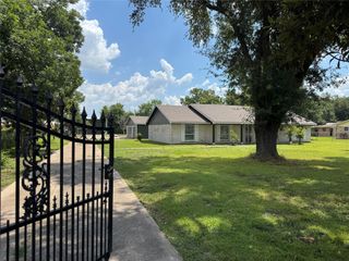 10934 Lilleux Road, Houston, TX 77067