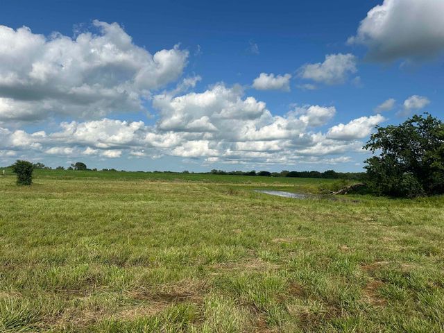 1476 SE Grant Rd, El Dorado, KS 67402