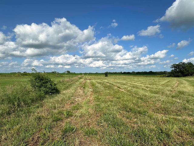 1476 SE Grant Rd, El Dorado, KS 67402