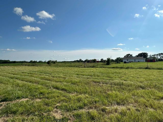 1476 SE Grant Rd, El Dorado, KS 67402
