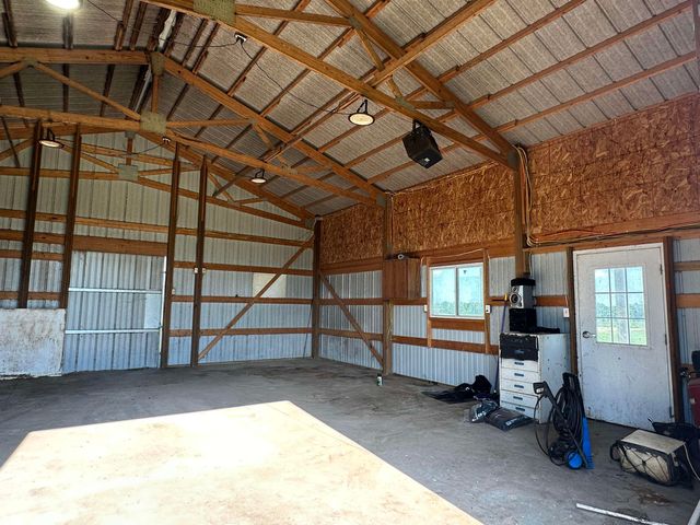 1476 SE Grant Rd, El Dorado, KS 67402