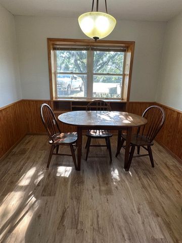 1476 SE Grant Rd, El Dorado, KS 67402