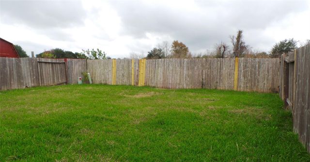 2622 Skyview Shadows Court, Houston, TX 77047