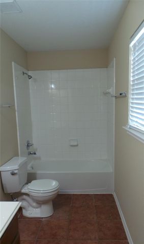 2622 Skyview Shadows Court, Houston, TX 77047