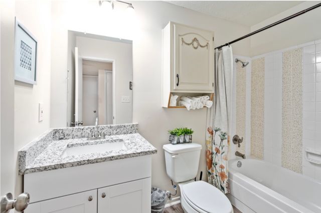 2213 Proctor Drive, Carrollton, TX 75007