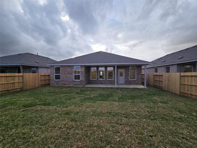 2910 Mariner Island Drive, Texas City, TX 77568
