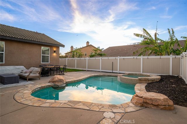 6945 Cedar Creek Road, Eastvale, CA 92880