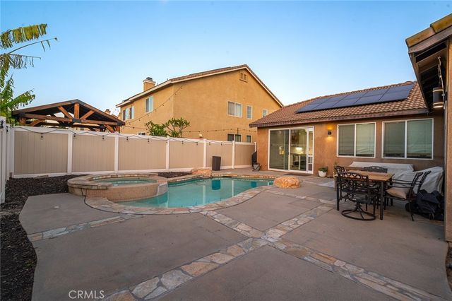 6945 Cedar Creek Road, Eastvale, CA 92880