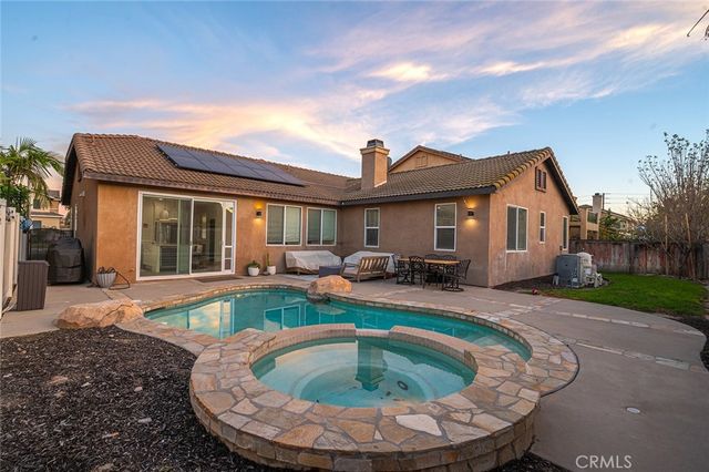 6945 Cedar Creek Road, Eastvale, CA 92880