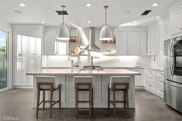 6945 Cedar Creek Road, Eastvale, CA 92880