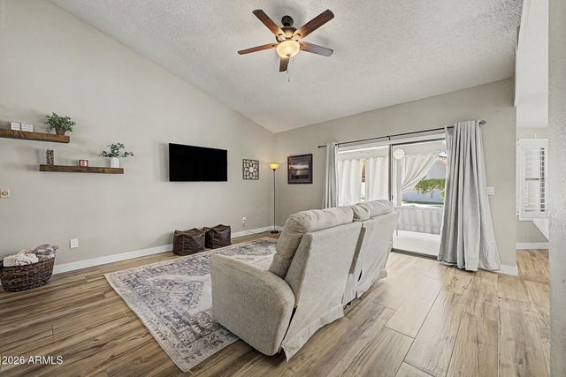 801 E BRAEBURN Drive, Phoenix, AZ 85022