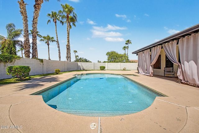801 E BRAEBURN Drive, Phoenix, AZ 85022