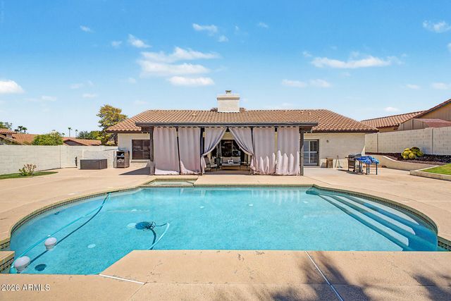 801 E BRAEBURN Drive, Phoenix, AZ 85022