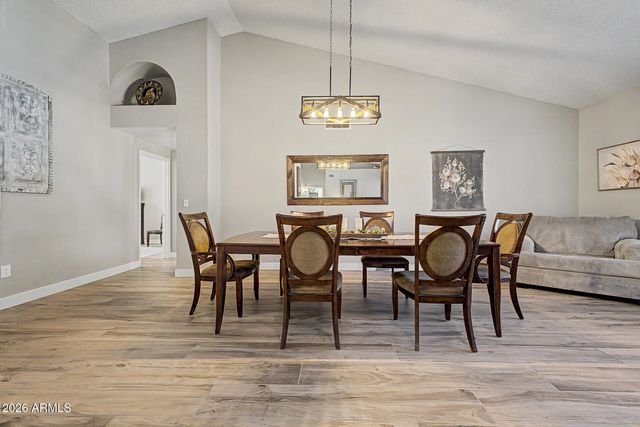 801 E BRAEBURN Drive, Phoenix, AZ 85022