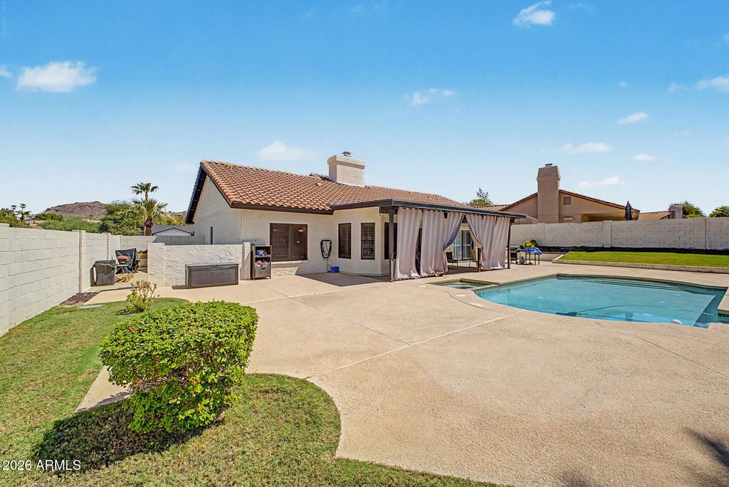 801 E BRAEBURN Drive, Phoenix, AZ 85022 — photo 3