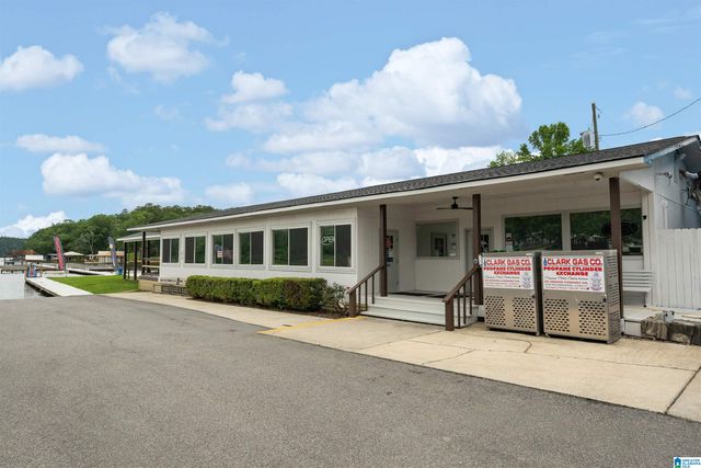 809 PARADISE POINT DRIVE, Columbiana, AL 35051