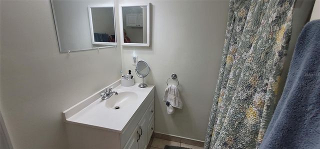 2912 HAWTHORNE STREET, Sarasota, FL 34239
