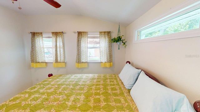 2912 HAWTHORNE STREET, Sarasota, FL 34239