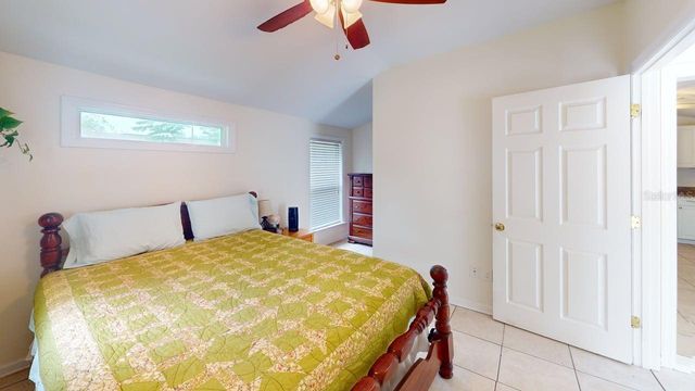 2912 HAWTHORNE STREET, Sarasota, FL 34239