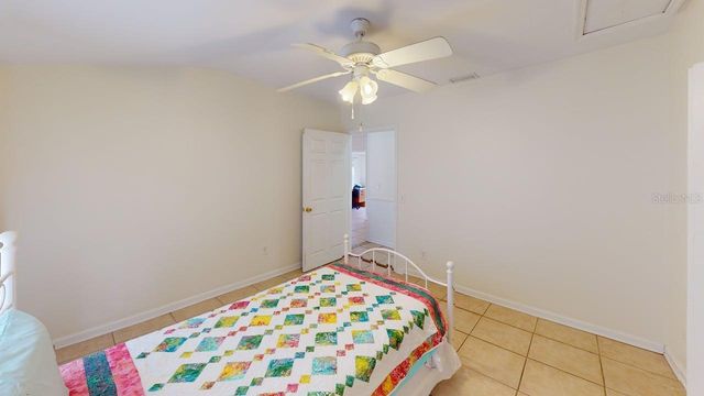 2912 HAWTHORNE STREET, Sarasota, FL 34239