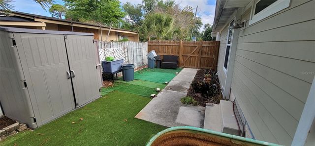 2912 HAWTHORNE STREET, Sarasota, FL 34239