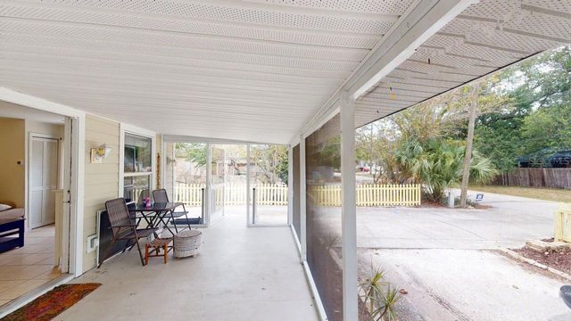 2912 HAWTHORNE STREET, Sarasota, FL 34239