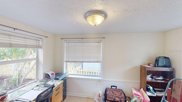 2912 HAWTHORNE STREET, Sarasota, FL 34239