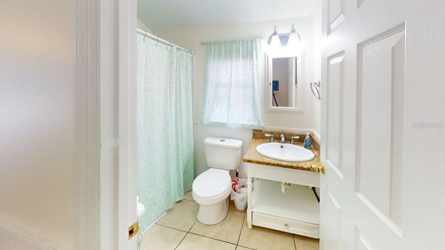2912 HAWTHORNE STREET, Sarasota, FL 34239