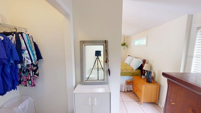 2912 HAWTHORNE STREET, Sarasota, FL 34239