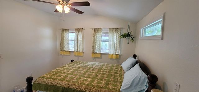 2912 HAWTHORNE STREET, Sarasota, FL 34239