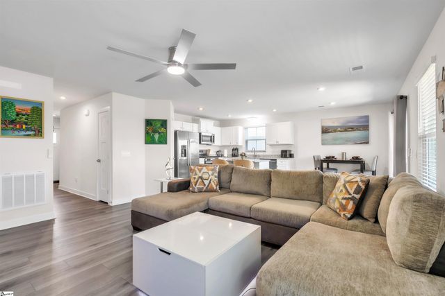 919 Rev. Robert Reid Street, Woodruff, SC 29388