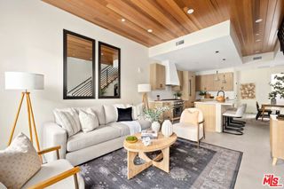 1011 N Ogden Drive 104, West Hollywood, CA 90046