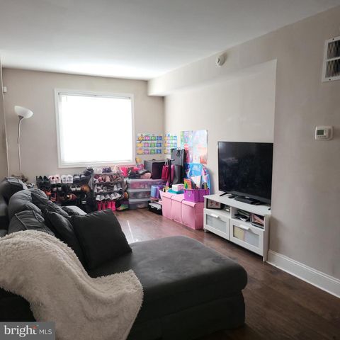 4827 BEAUFORT AVE, Baltimore, MD 21215