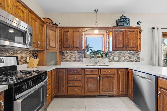 5611 Indiana Avenue N, Brooklyn Center, MN 55429