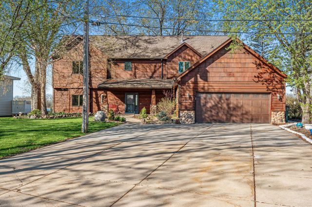 5611 Indiana Avenue N, Brooklyn Center, MN 55429