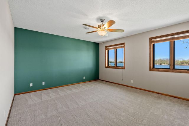 5611 Indiana Avenue N, Brooklyn Center, MN 55429