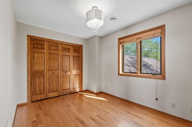 5611 Indiana Avenue N, Brooklyn Center, MN 55429