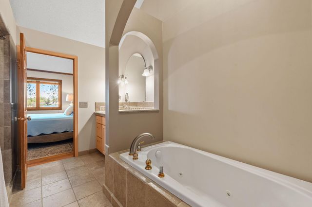 5611 Indiana Avenue N, Brooklyn Center, MN 55429