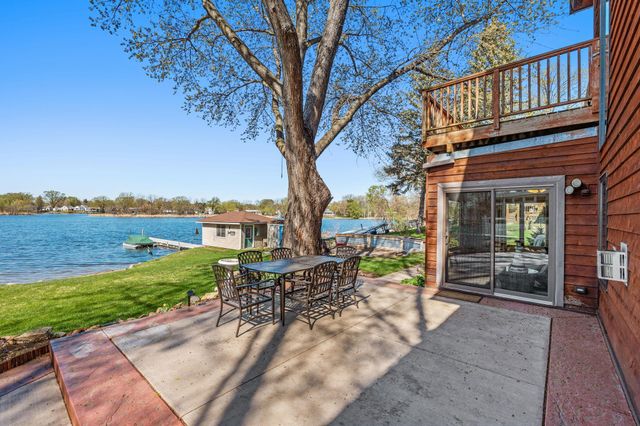 5611 Indiana Avenue N, Brooklyn Center, MN 55429