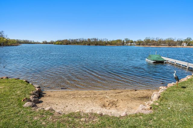 5611 Indiana Avenue N, Brooklyn Center, MN 55429