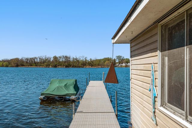 5611 Indiana Avenue N, Brooklyn Center, MN 55429