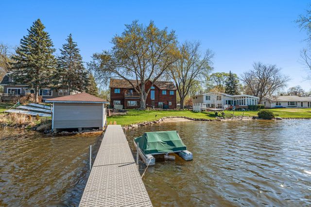 5611 Indiana Avenue N, Brooklyn Center, MN 55429