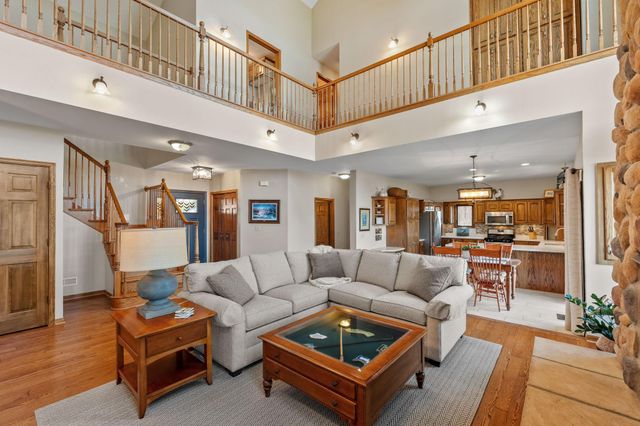 5611 Indiana Avenue N, Brooklyn Center, MN 55429