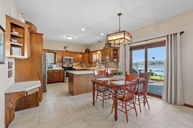 5611 Indiana Avenue N, Brooklyn Center, MN 55429