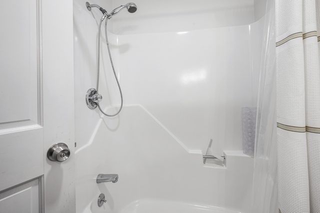 144 Baldwin St, Leicester, MA 01524